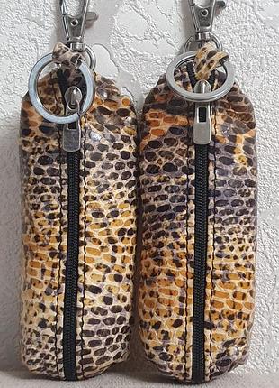 Ключница кожаная