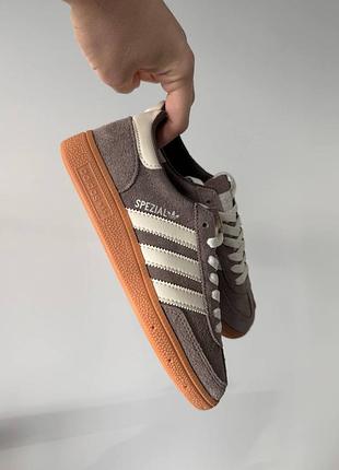 Кросівки жіночі adidas spezial