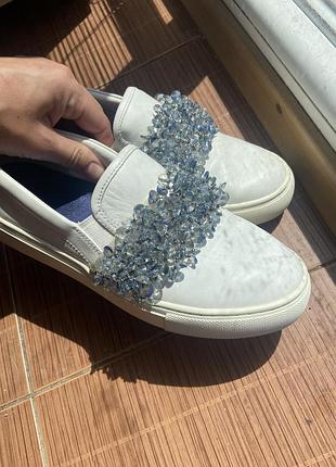 Tory burch оригінал шкіряні білі сліпони з декором