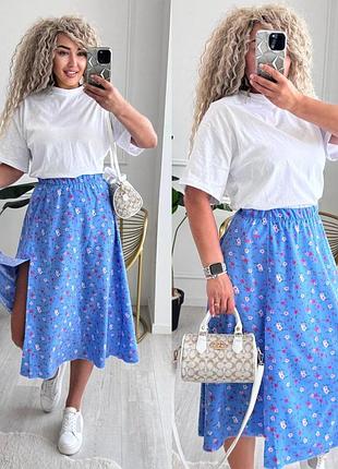 Костюм футболка та спідниця з розрізом