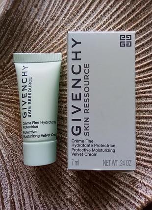 🩵givenchy skin ressource protective moisturizing velvet cream увлажняющий легкий крем для лица