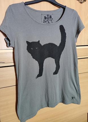 Брендова німецька футболка з бавовни