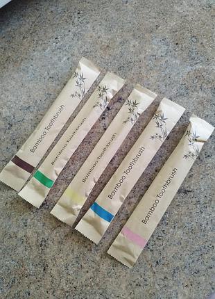 Бамбуковая зубная еко щітка середня (medium)