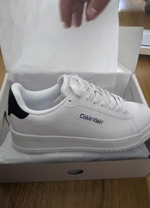 Кросівки 39,5 розмір calvin klein