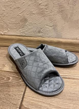 Відкриті домашні жіночі тапочки із сірого велюру белста