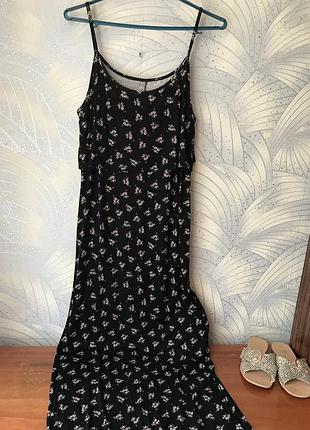 Платье длинное