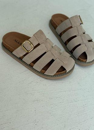 Шлепанцы анатомические