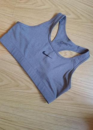 Спортивный топ nike размер l