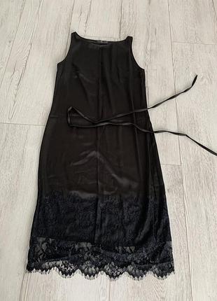 Сукня на бретелях