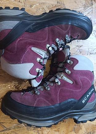 Трекингові шкіряні замшеві черевики на мембрані не промокні scarpa gore-tex