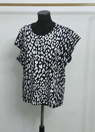 Обьемная футболка saint laurent