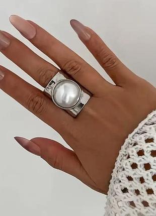 Кольцо женское большое акцентное с большой жемчужиной ( имитация) jeweston серебристое sku 03484