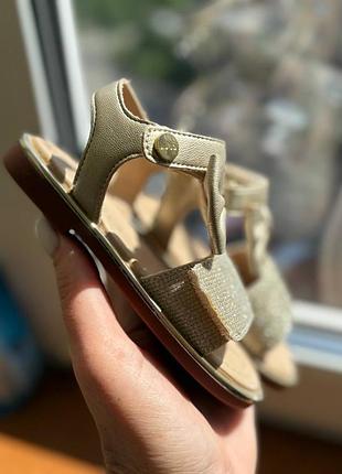 Босоніжки для дівчинки 2