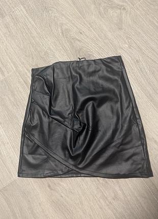 Жіноча спідниця
