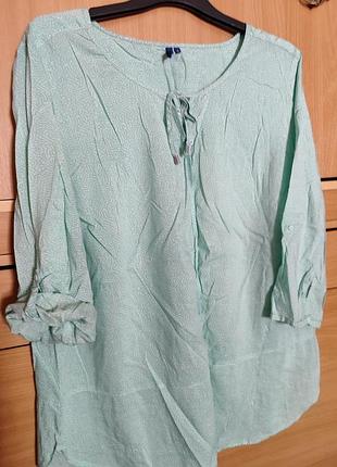 Брендовая тонкая блуза из вискозы