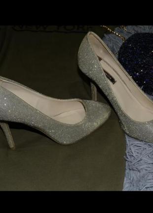 Блестящие туфли на каблуке от dorothy perkins2 фото