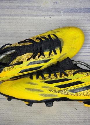 Бутсы adidas predator