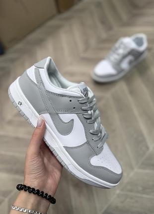 Чоловічі кросівки sb dunk low pro сіро-білі
