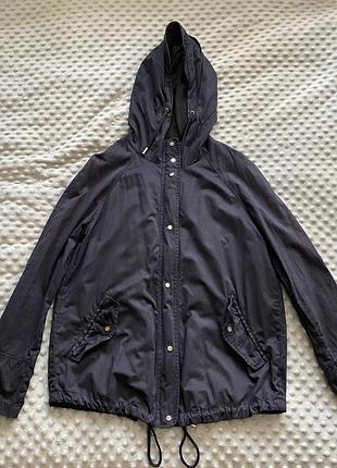 Жіноча куртка вітровка з капюшоном stradivarius