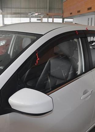 Ветровики для nissan tiida 2012+ hb (hic) ni72-ij