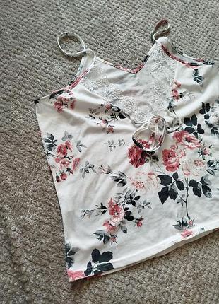 Женская майка на бретелях большого размера