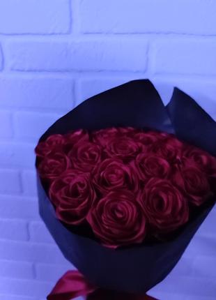 Атласные розы 19 штук 💐