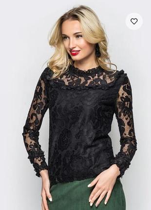 Чорна блузка з гіпюру
44-48 рр