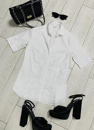 Жіноча приталена блуза з 3/4 рукавом в білому кольорі розмір xs-s