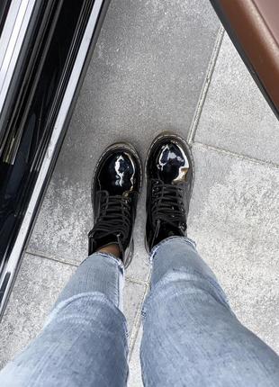 Зимние ботинки dr martens женские лаковая кожа9 фото