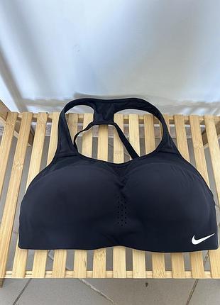 Топ ліф nike