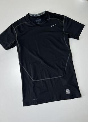 Компресійна футболка nike pro combat