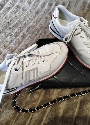 Кроссовки tommy hilfiger.кожаные, оригинал.