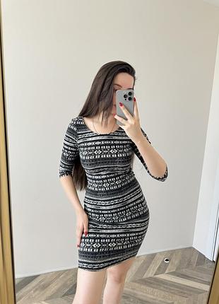 Платье
