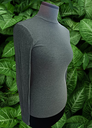 Коттоновый гольф в рубчик от h&m