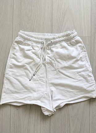 Шорти жіночі