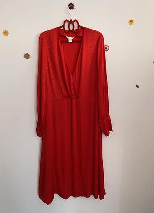 Платье из приятной ,натуральной ткани.h&m