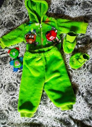 Тёплый мягенький красивый костюм для новорождённого