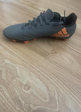 Футбольні бутси adidas