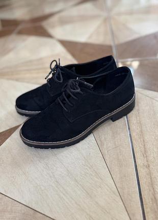 Черевики жіночі