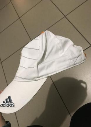 Спортивна кепка від adidas
