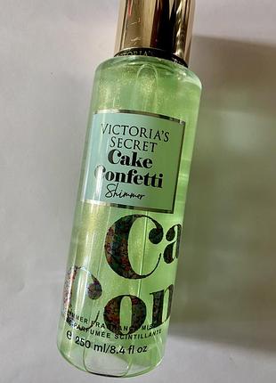 Парфумований спрей для тіла victoria's secret green cake confetti shimmer 250 мл