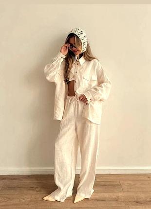 Класичний жіночий костюм  oversize з плетеною хустинкою