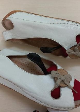 Босоножки сандали кожа жен. 39-40р.pavers индии