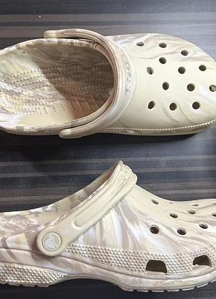 Сабо classic marbled crocs оригінал!