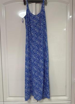 Довга літня синя сукня з вирізом💙