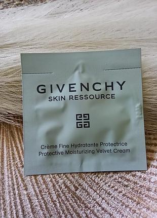 🩵givenchy skin ressource protective moisturizing velvet cream увлажняющий легкий крем для лица