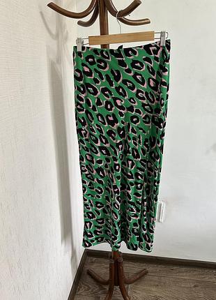Продам спідницю жіночу в тваринний принт