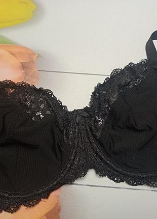 Бюстгальтер