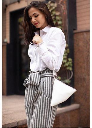 Жіноча сумка-клатч піраміда, шкіряна сумочка-косметичка біла