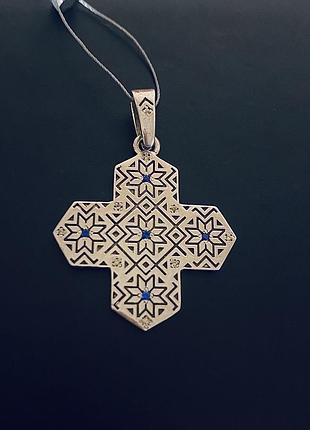 Срібний, жіночий хрест з орнаментом вишивки